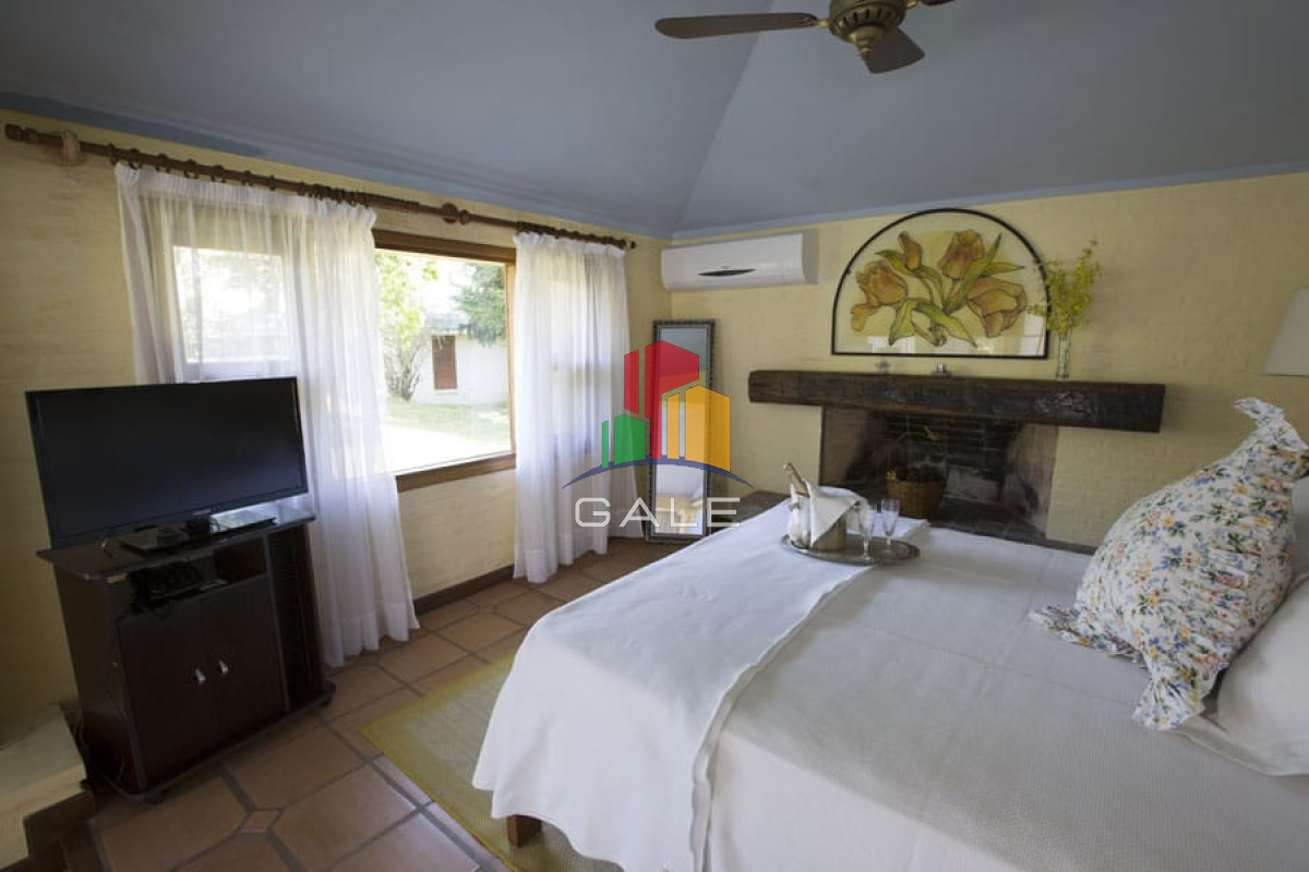 Casa ID.3503 - Venta casa en punta del este 