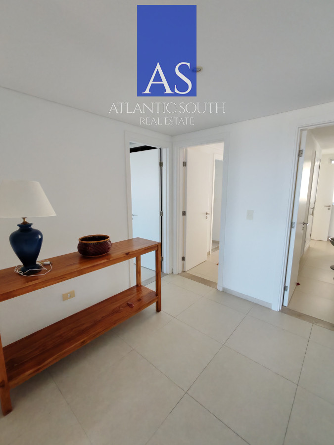 Apartamento ID.4644 - Apartamento moderno primera linea Playa Brava 3 dormitorios Punta del Este