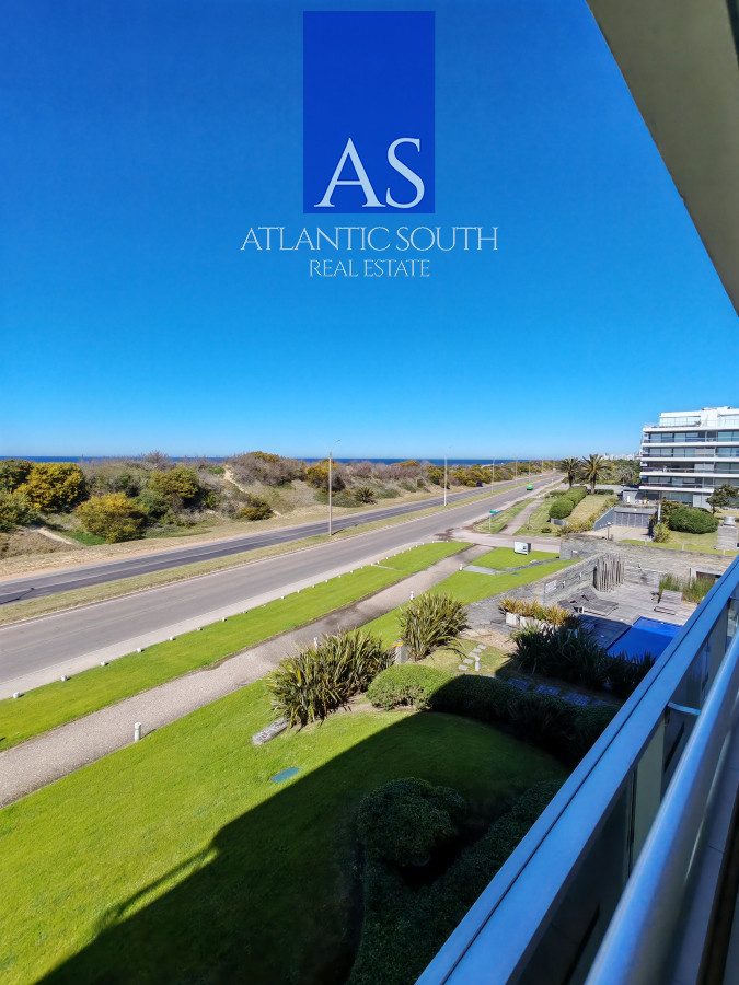 Apartamento ID.4644 - Apartamento moderno primera linea Playa Brava 3 dormitorios Punta del Este