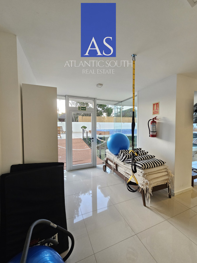Apartamento ID.4241 - Oportunidad planta cómoda y moderna con gran terraza y garage 2 dormitorios Punta del Este