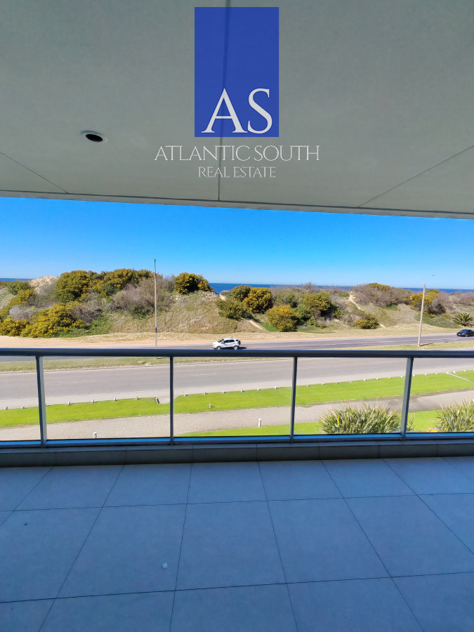 Apartamento ID.4644 - Apartamento moderno primera linea Playa Brava 3 dormitorios Punta del Este