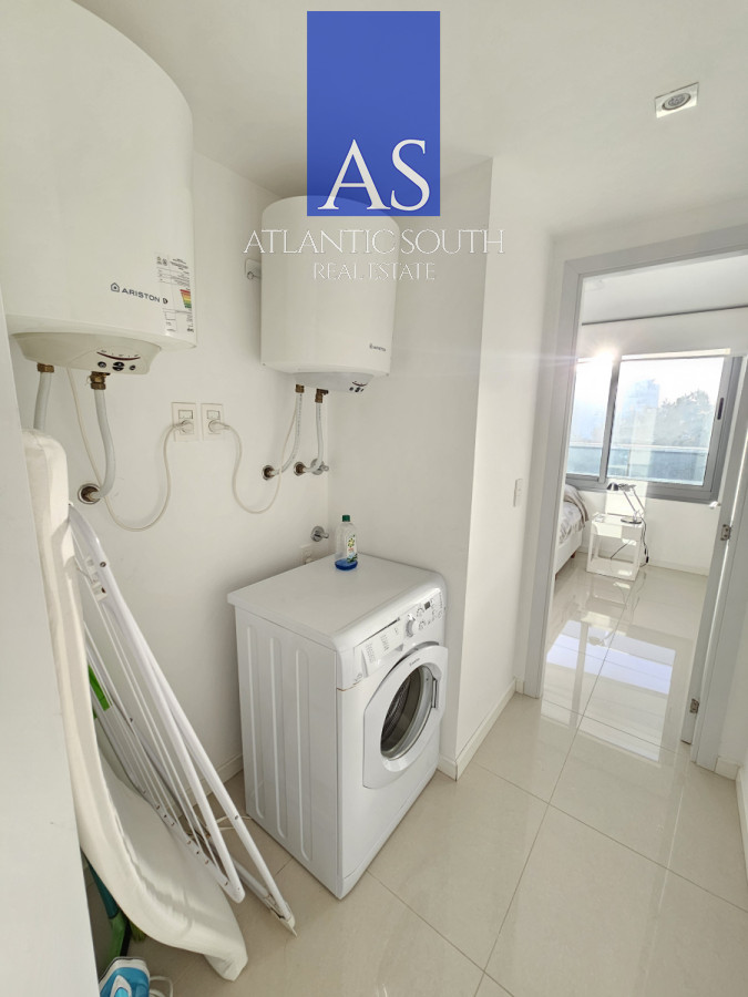 Apartamento ID.4241 - Oportunidad planta cómoda y moderna con gran terraza y garage 2 dormitorios Punta del Este