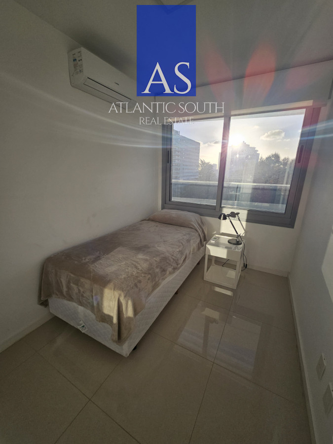 Apartamento ID.4241 - Oportunidad planta cómoda y moderna con gran terraza y garage 2 dormitorios Punta del Este