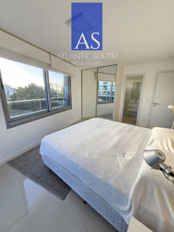 Apartamento ID.4241 - Oportunidad planta cómoda y moderna con gran terraza y garage 2 dormitorios Punta del Este
