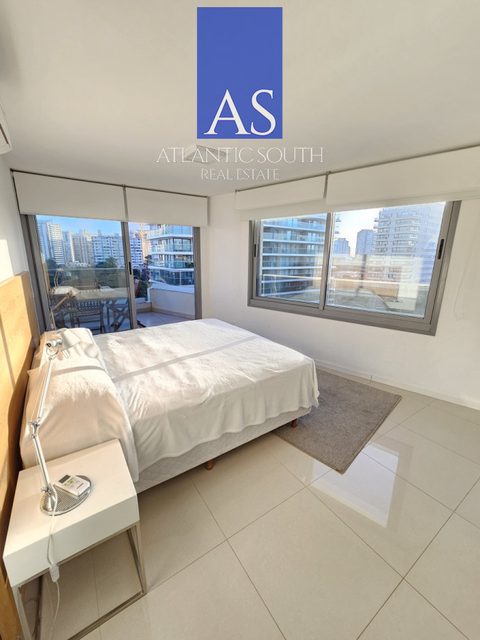 Apartamento ID.4241 - Oportunidad planta cómoda y moderna con gran terraza y garage 2 dormitorios Punta del Este