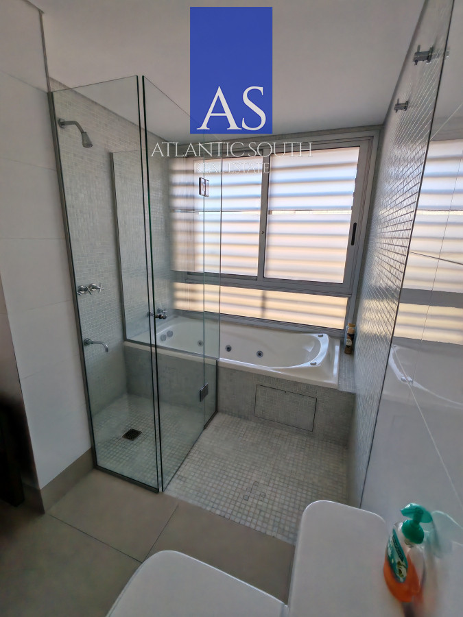 Apartamento ID.4644 - Apartamento moderno primera linea Playa Brava 3 dormitorios Punta del Este