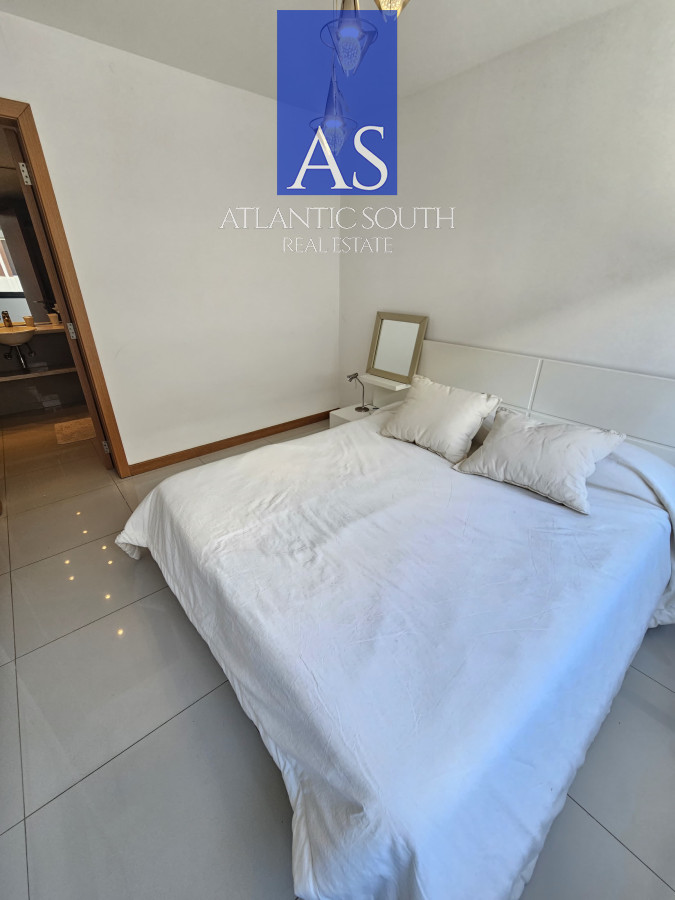 Apartamento ID.4212 - Oportunidad apartamento 2 dormitorios torre de categoría terraza garage Playa BRava Punta del Este