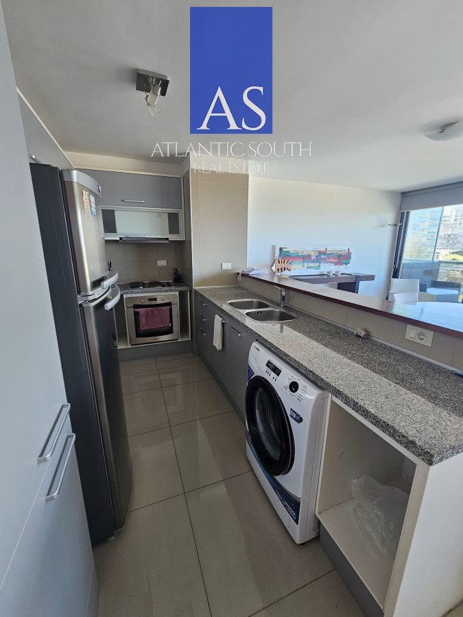 Apartamento ID.4212 - Oportunidad apartamento 2 dormitorios torre de categoría terraza garage Playa BRava Punta del Este