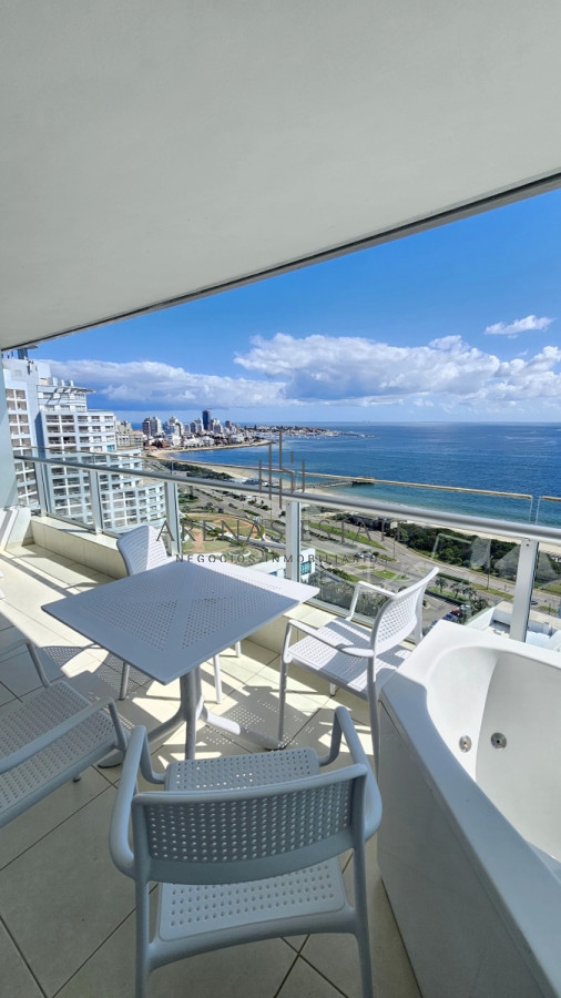 Apartamento ID.3810 - Apartamento en venta en Seasons Tower , 2 dormitorios 