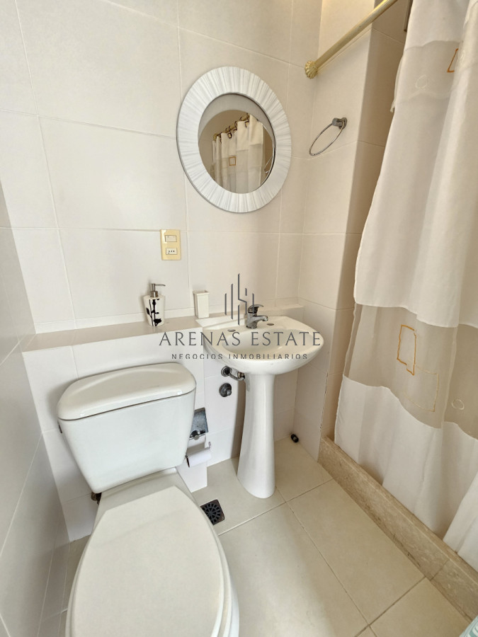 Apartamento ID.3814 - Apartamento de dos dormitorios en venta en Seasons Tower