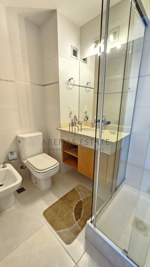 Apartamento ID.3810 - Apartamento en venta en Seasons Tower , 2 dormitorios 