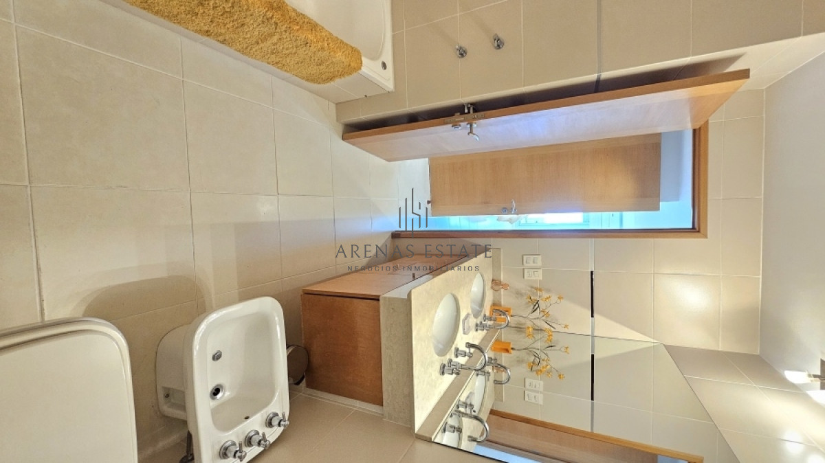 Apartamento ID.3810 - Apartamento en venta en Seasons Tower , 2 dormitorios 