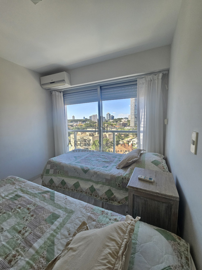 Apartamento ID.3812 - Apartamento de dos dormitorios en venta en Seasons Tower 