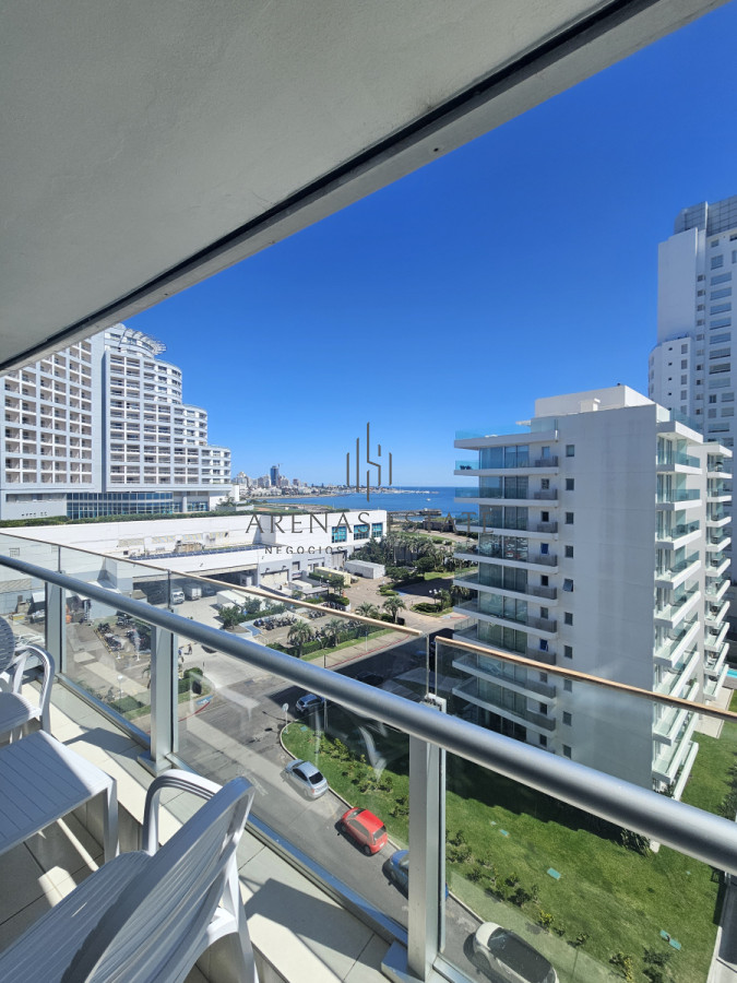 Apartamento ID.3812 - Apartamento de dos dormitorios en venta en Seasons Tower 