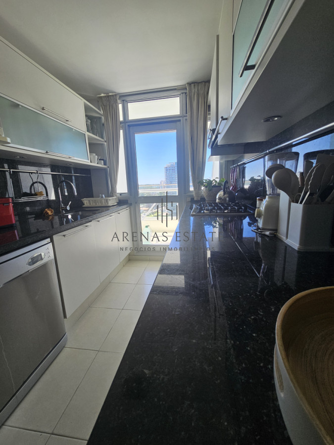 Apartamento ID.3811 - Apartamento de dos dormitorios en Seasons Tower 