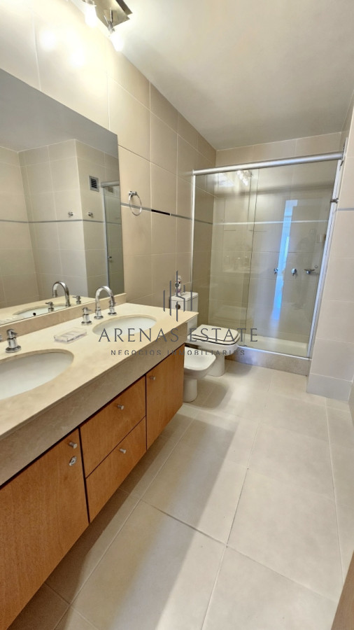 Apartamento ID.3810 - Apartamento en venta en Seasons Tower , 2 dormitorios 