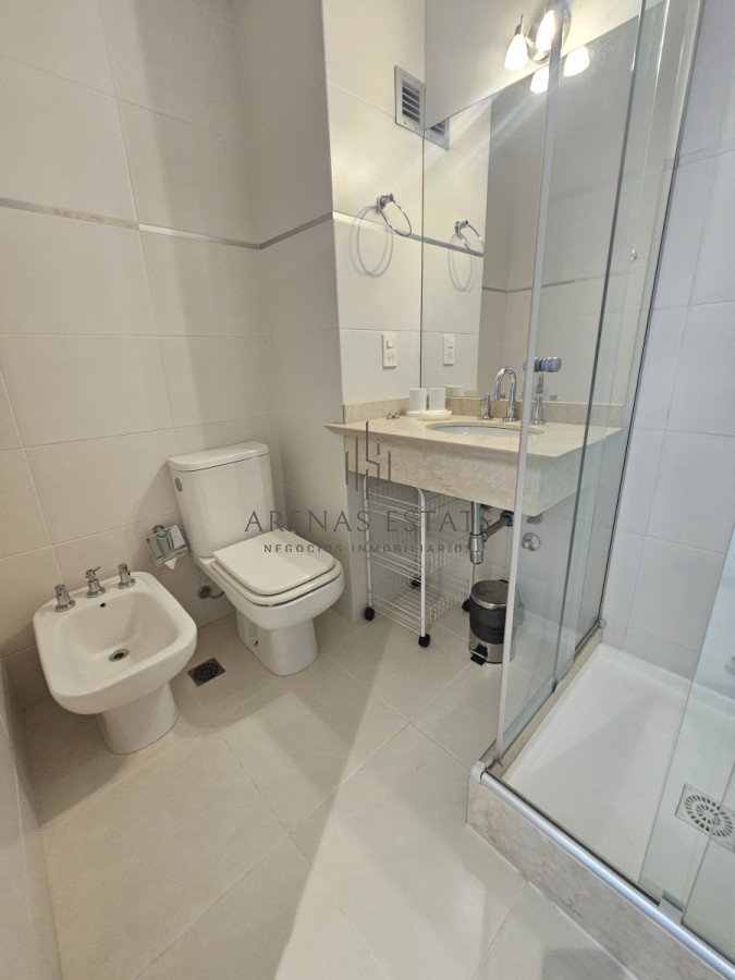 Apartamento ID.3812 - Apartamento de dos dormitorios en venta en Seasons Tower 