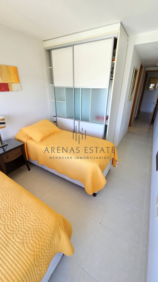 Apartamento ID.3810 - Apartamento en venta en Seasons Tower , 2 dormitorios 