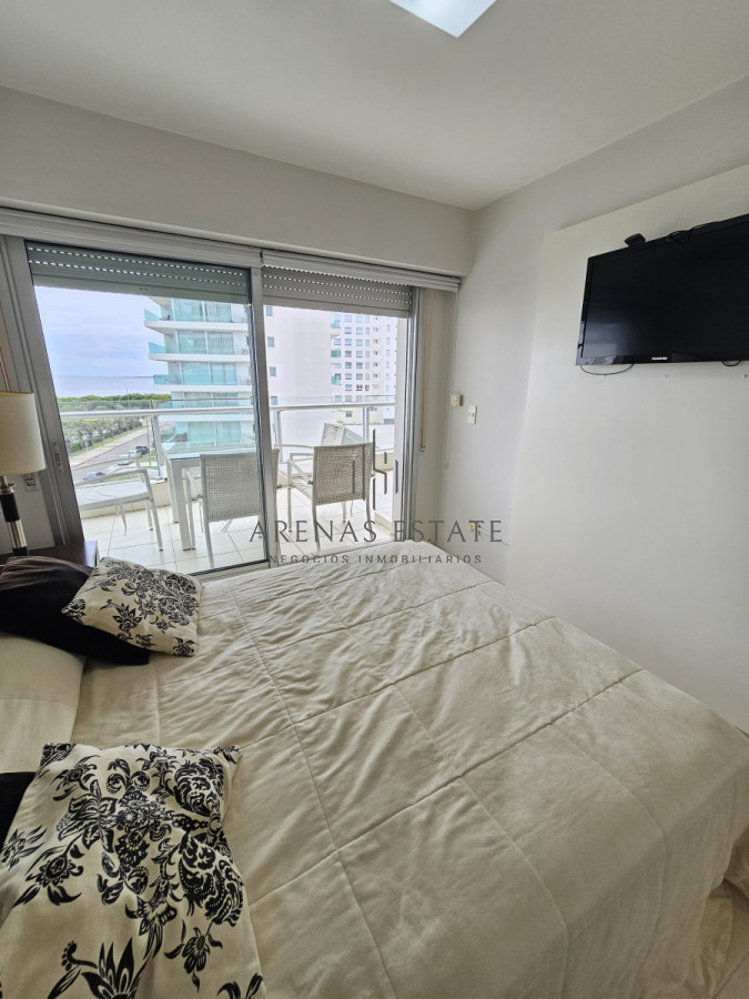 Apartamento ID.3814 - Apartamento de dos dormitorios en venta en Seasons Tower