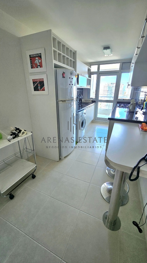 Apartamento ID.3810 - Apartamento en venta en Seasons Tower , 2 dormitorios 