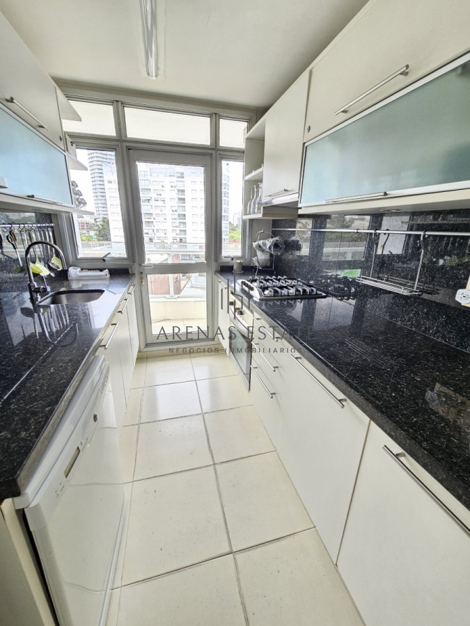 Apartamento ID.3814 - Apartamento de dos dormitorios en venta en Seasons Tower