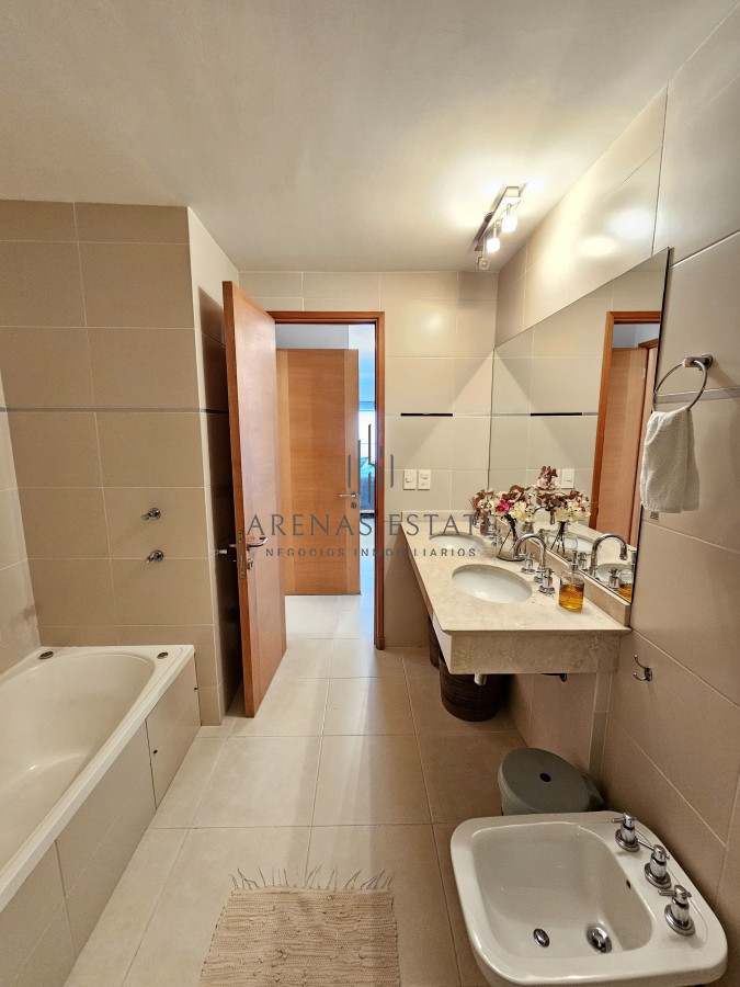 Apartamento ID.3809 - Venta departamento punta del este 
