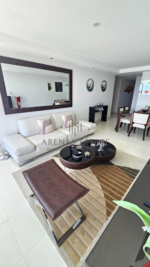 Apartamento ID.3810 - Apartamento en venta en Seasons Tower , 2 dormitorios 