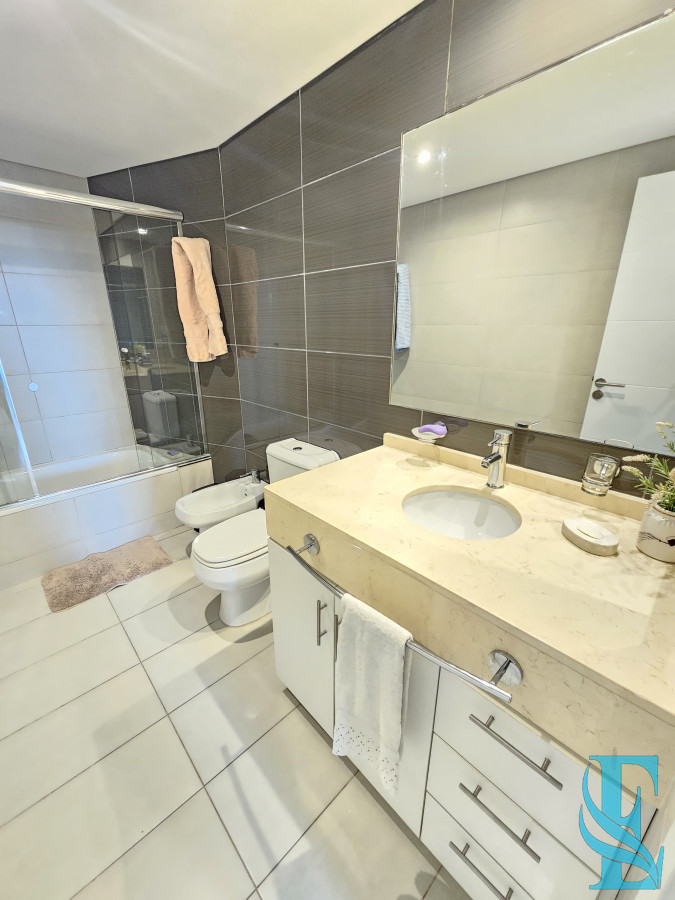 Apartamento ID.851 - Apartamento 2 Dormitorios Wind Tower Punta del Este Aidy Grill