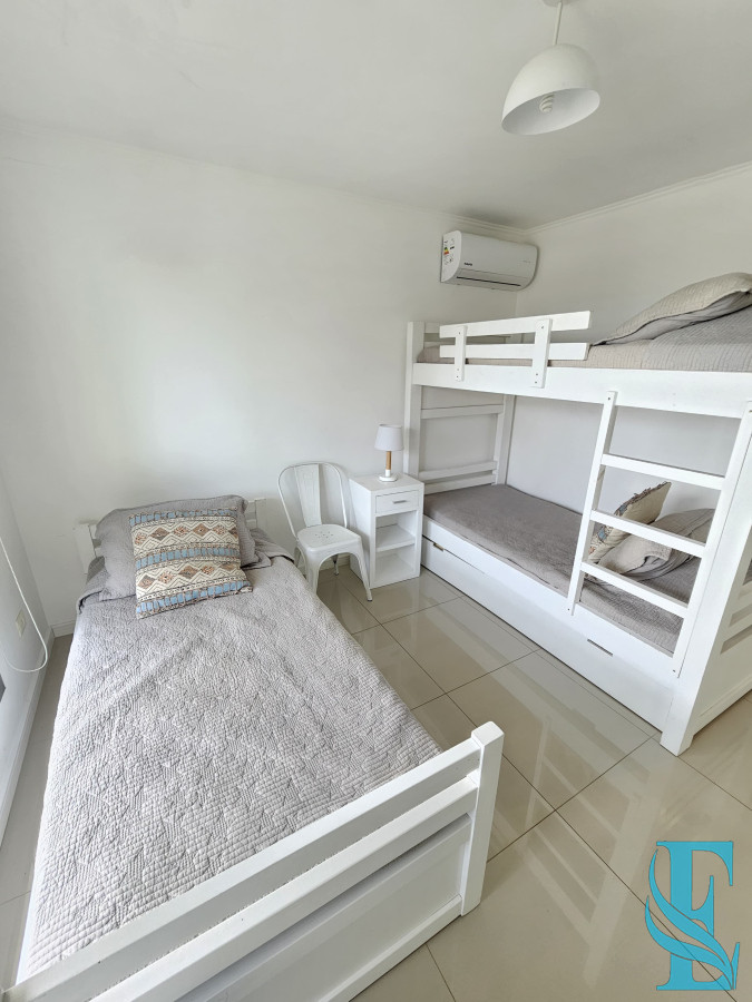 Apartamento ID.851 - Apartamento 2 Dormitorios Wind Tower Punta del Este Aidy Grill