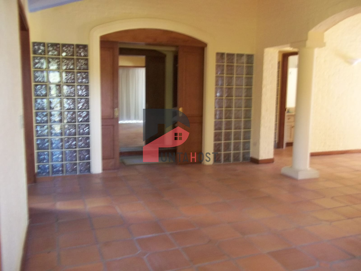Casa ID.322 - Venta casa en punta del este 