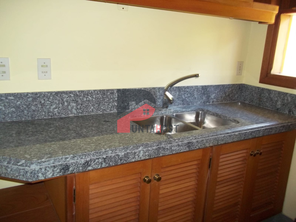 Casa ID.322 - Venta casa en punta del este 