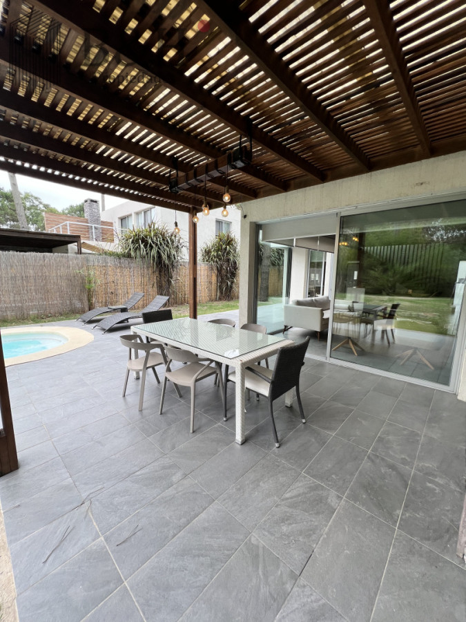 Casa ID.6850 - CASA EN ALQUILER SOLANAS