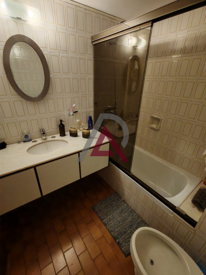 Apartamento ID.306 - VENTA APARTAMENTO 3Dorm, 3 Baños - Playa Mansa- PDE