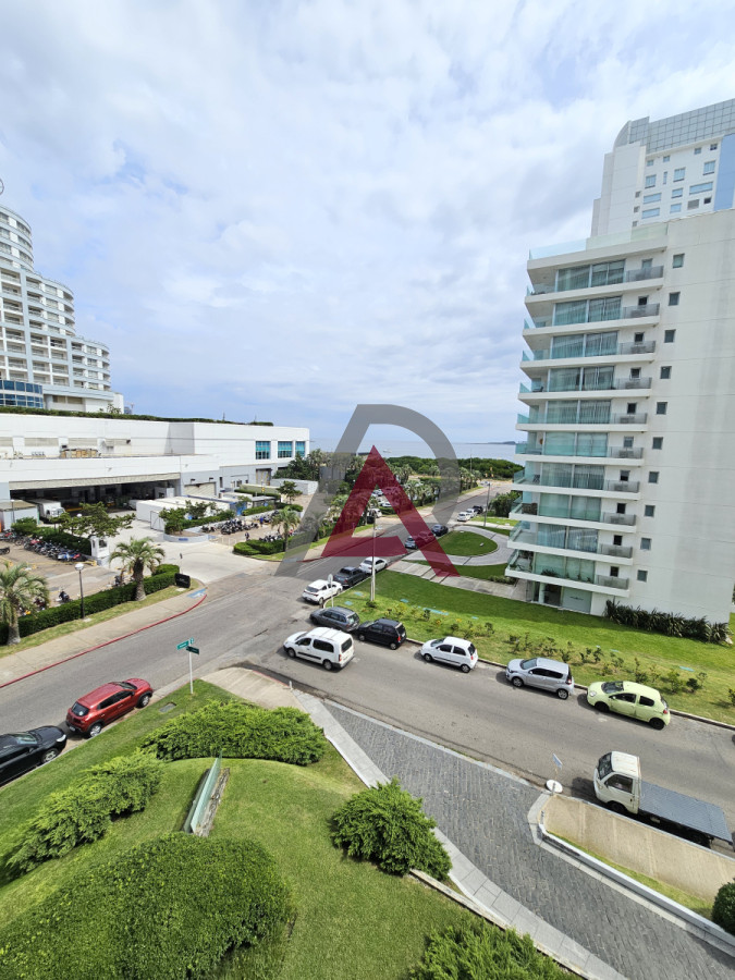 Apartamento ID.307 - VENTA APARTAMENTO 2 Dorm + Servicio + 4 Baños - PDE - Mansa
