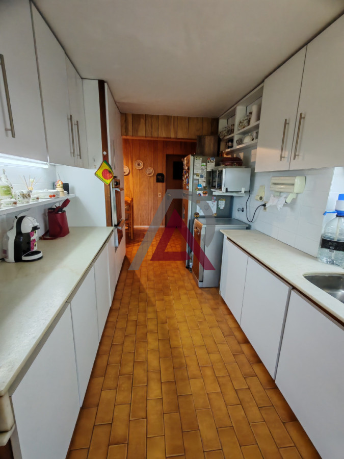 Apartamento ID.306 - VENTA APARTAMENTO 3Dorm, 3 Baños - Playa Mansa- PDE