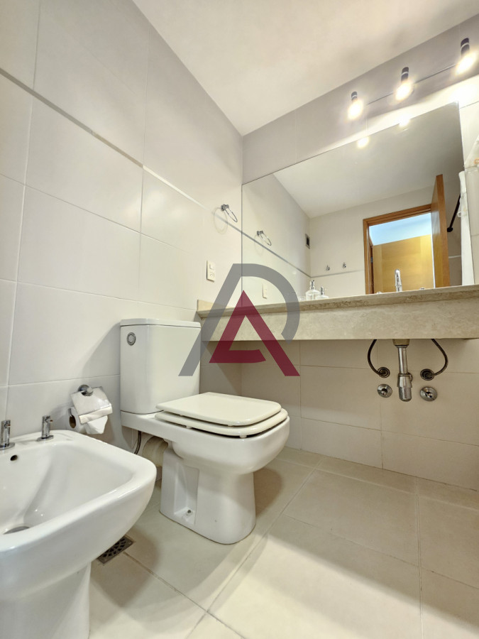 Apartamento ID.307 - VENTA APARTAMENTO 2 Dorm + Servicio + 4 Baños - PDE - Mansa