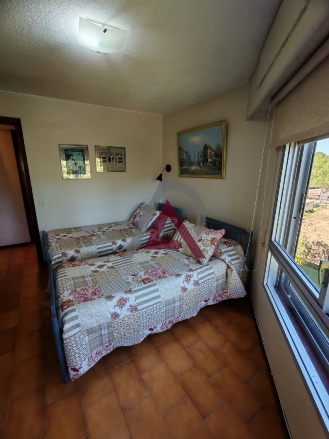 Apartamento ID.306 - VENTA APARTAMENTO 3Dorm, 3 Baños - Playa Mansa- PDE