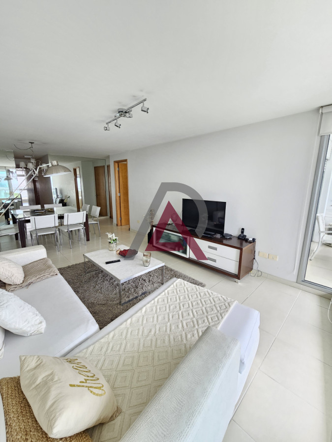 Apartamento ID.307 - VENTA APARTAMENTO 2 Dorm + Servicio + 4 Baños - PDE - Mansa