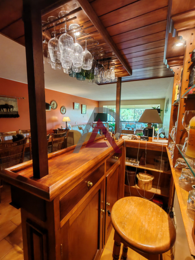 Apartamento ID.306 - VENTA APARTAMENTO 3Dorm, 3 Baños - Playa Mansa- PDE
