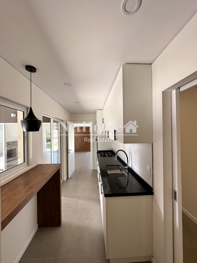 Casa ID.6 - San Rafael Casa 3 Dormitorios Parrillero techado A pocos metros del mar