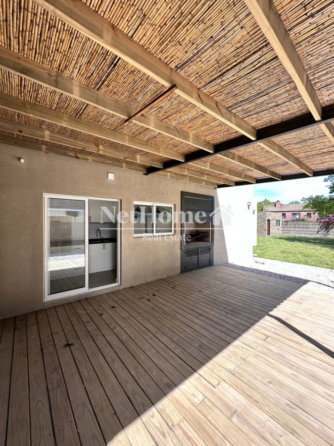Casa ID.6 - San Rafael Casa 3 Dormitorios Parrillero techado A pocos metros del mar