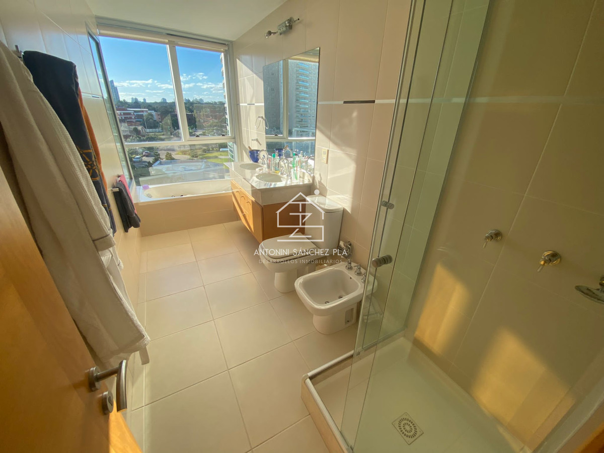 Apartamento ID.4144 - Departamento En venta punta del este