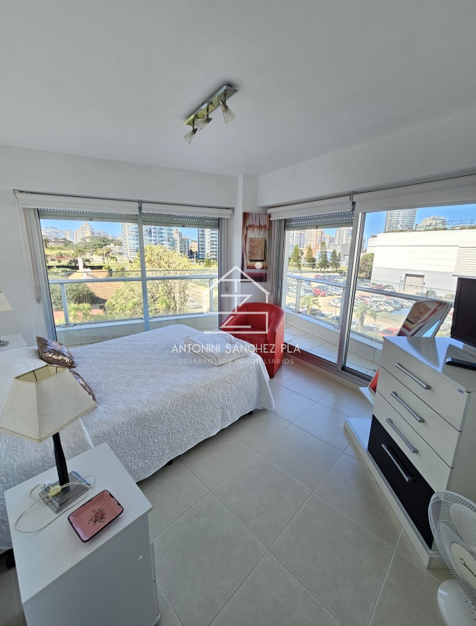 Apartamento ID.4143 - Venta Apartamento 3 dormitorios zona enjoy punta del este