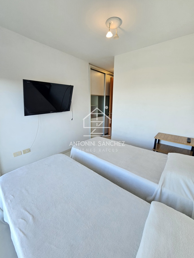Apartamento ID.2101 - Venta apartamento 3 dormitorios Punta del Este Mansa