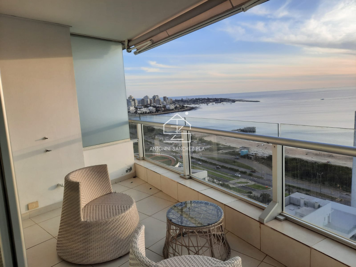 Apartamento ID.4142 - Venta Apartamento 3 Dormitorios Zona Enjoy Punta Del Este