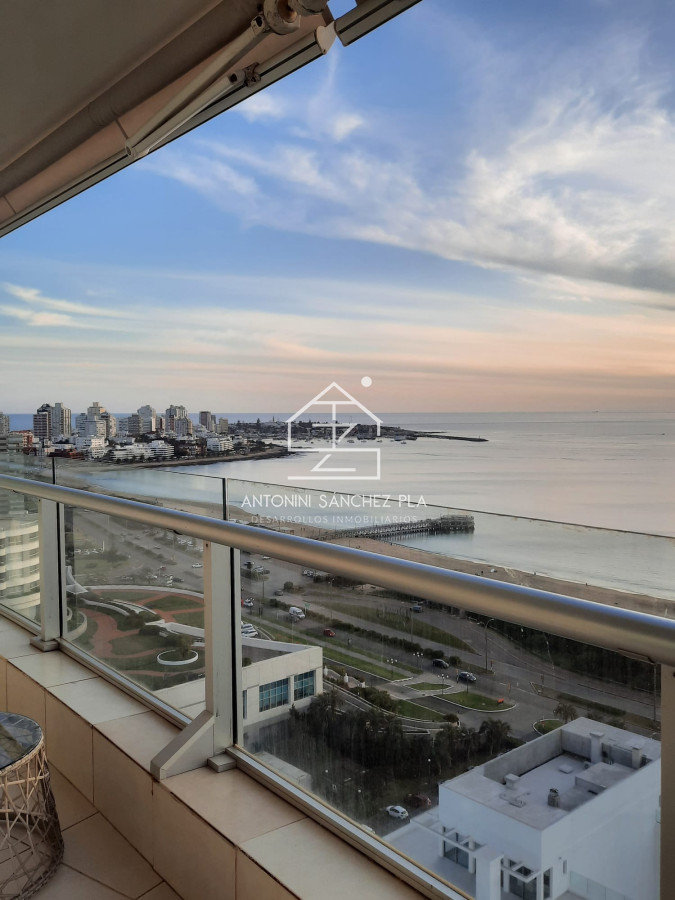 Apartamento ID.4142 - Venta Apartamento 3 Dormitorios Zona Enjoy Punta Del Este