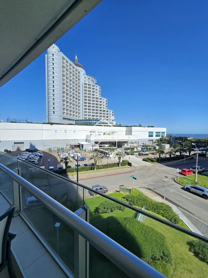 Apartamento ID.4143 - Venta Apartamento 3 dormitorios zona enjoy punta del este