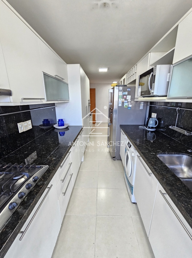 Apartamento ID.2101 - Venta apartamento 3 dormitorios Punta del Este Mansa