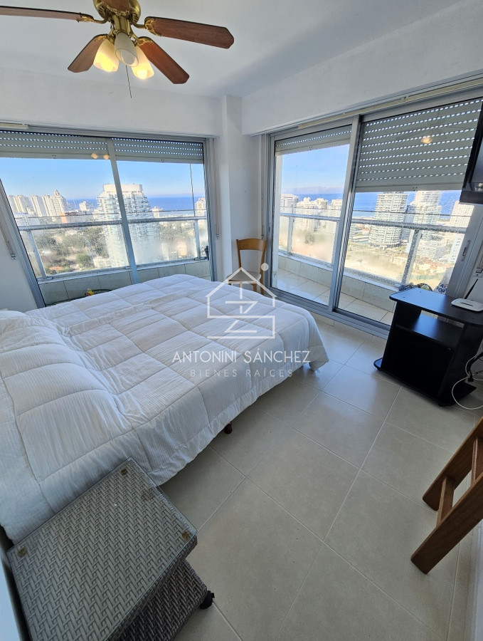 Apartamento ID.2101 - Venta apartamento 3 dormitorios Punta del Este Mansa