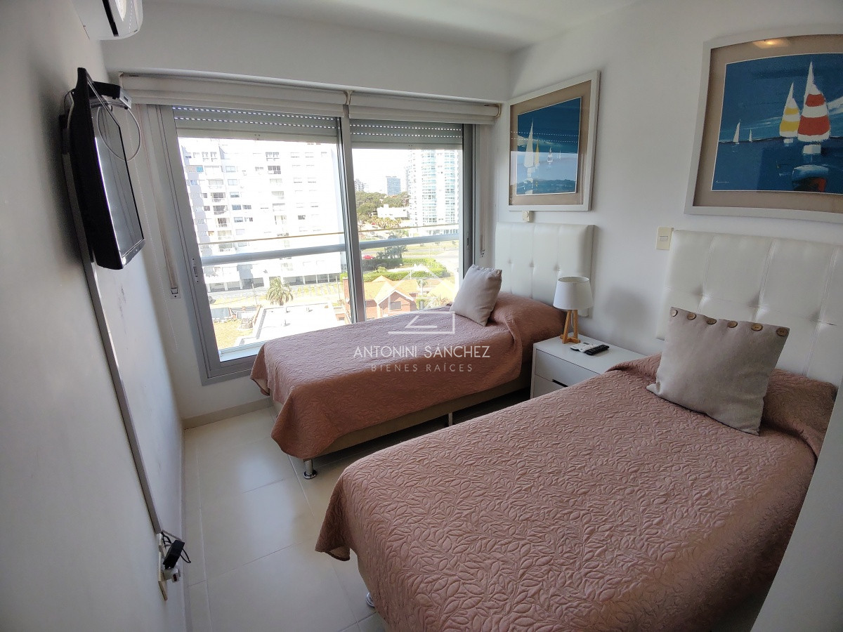 Apartamento ID.2084 - Apartamento en Punta del Este, Península